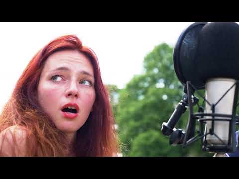 Kisses - Session 09